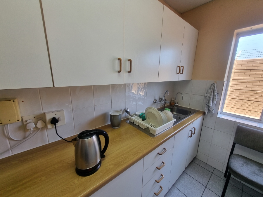 To Let commercial Property for Rent in Marconi Beam Industria Western Cape